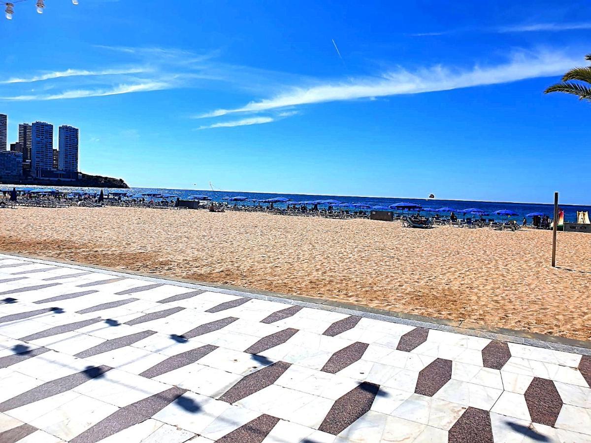 First Line Beach Beautiful Two Bedrooms Benidorm Esterno foto